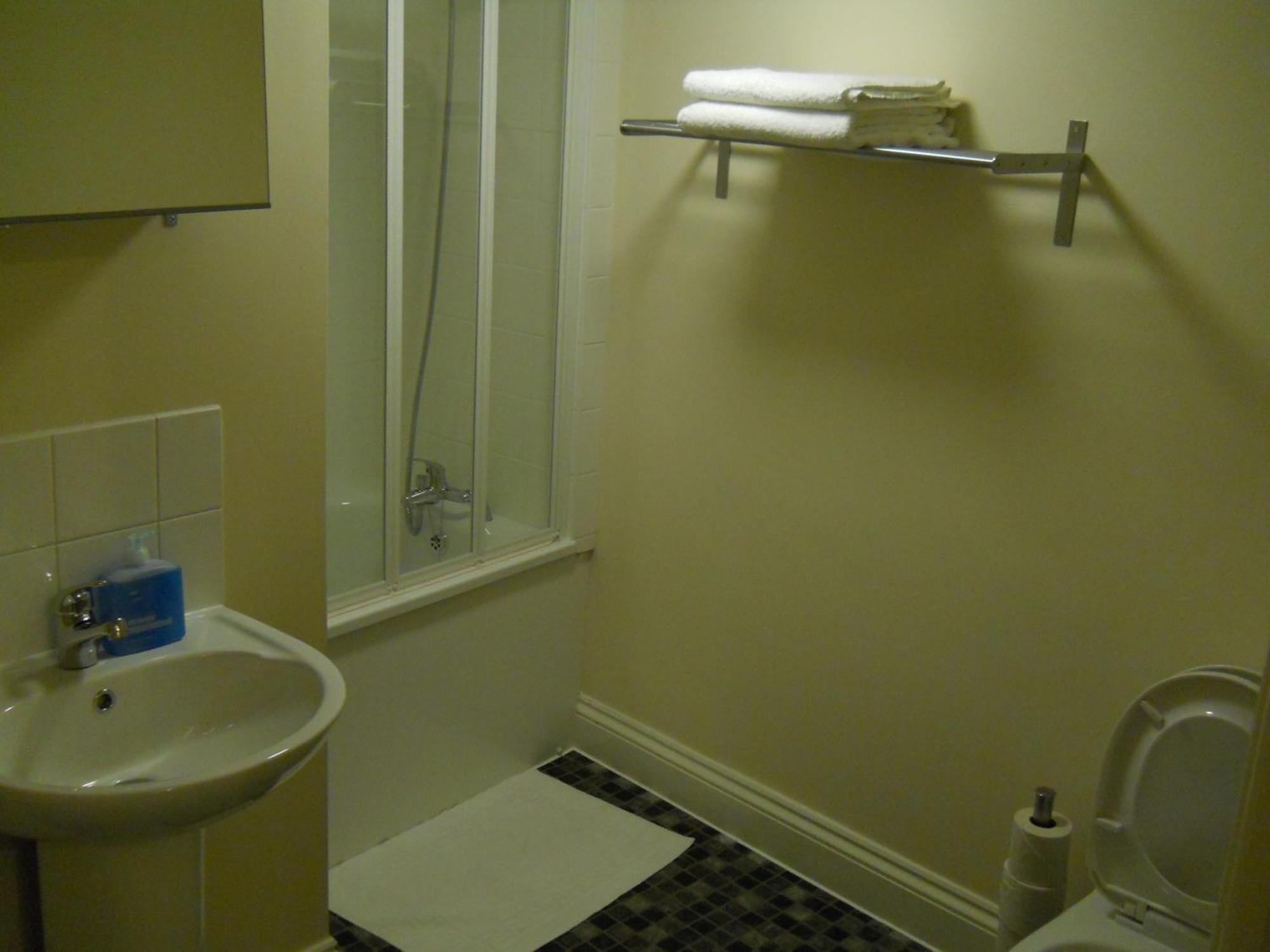 Citystay Guest House Londra Esterno foto