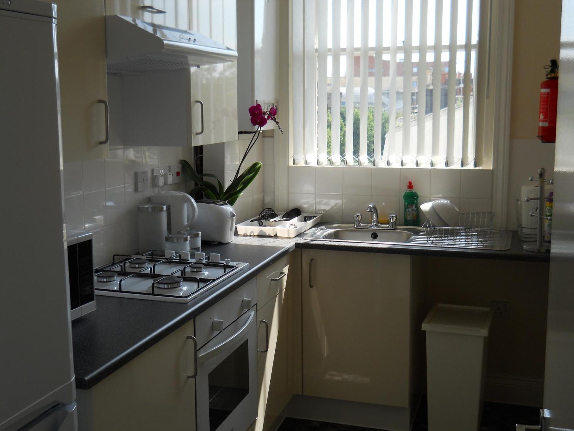 Citystay Guest House Londra Esterno foto